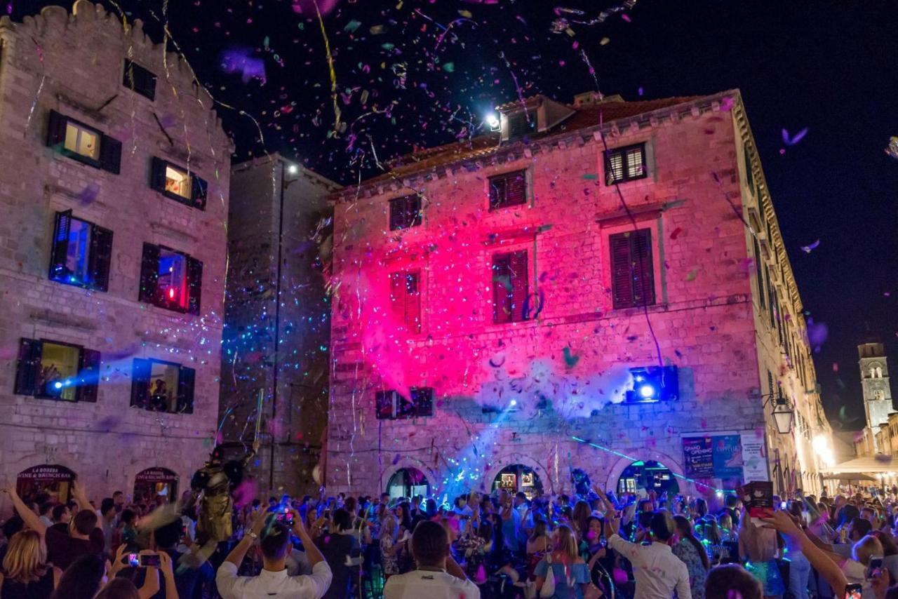 Palacio Celeste دوبروفينك المظهر الخارجي الصورة